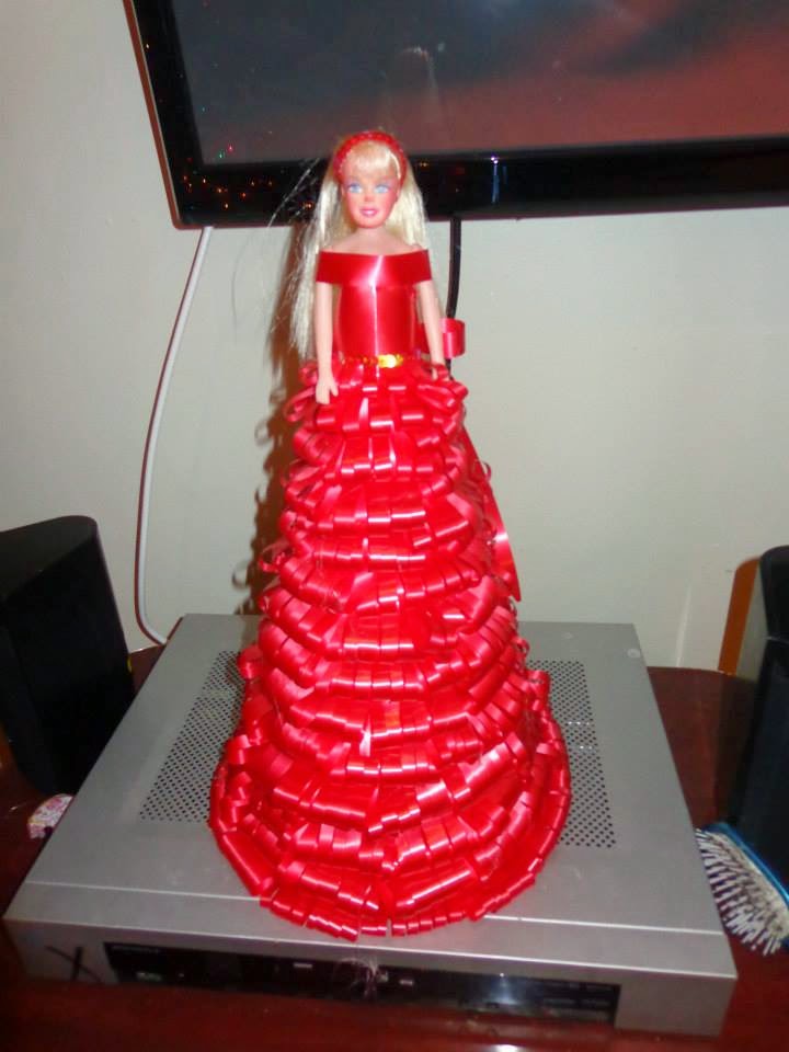 como decorar una muñeca