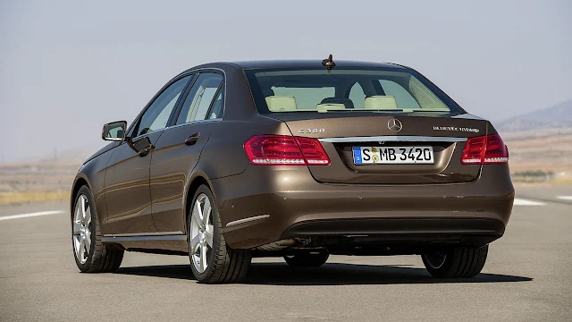The new-generation Mercedes-Benz E-Class back side