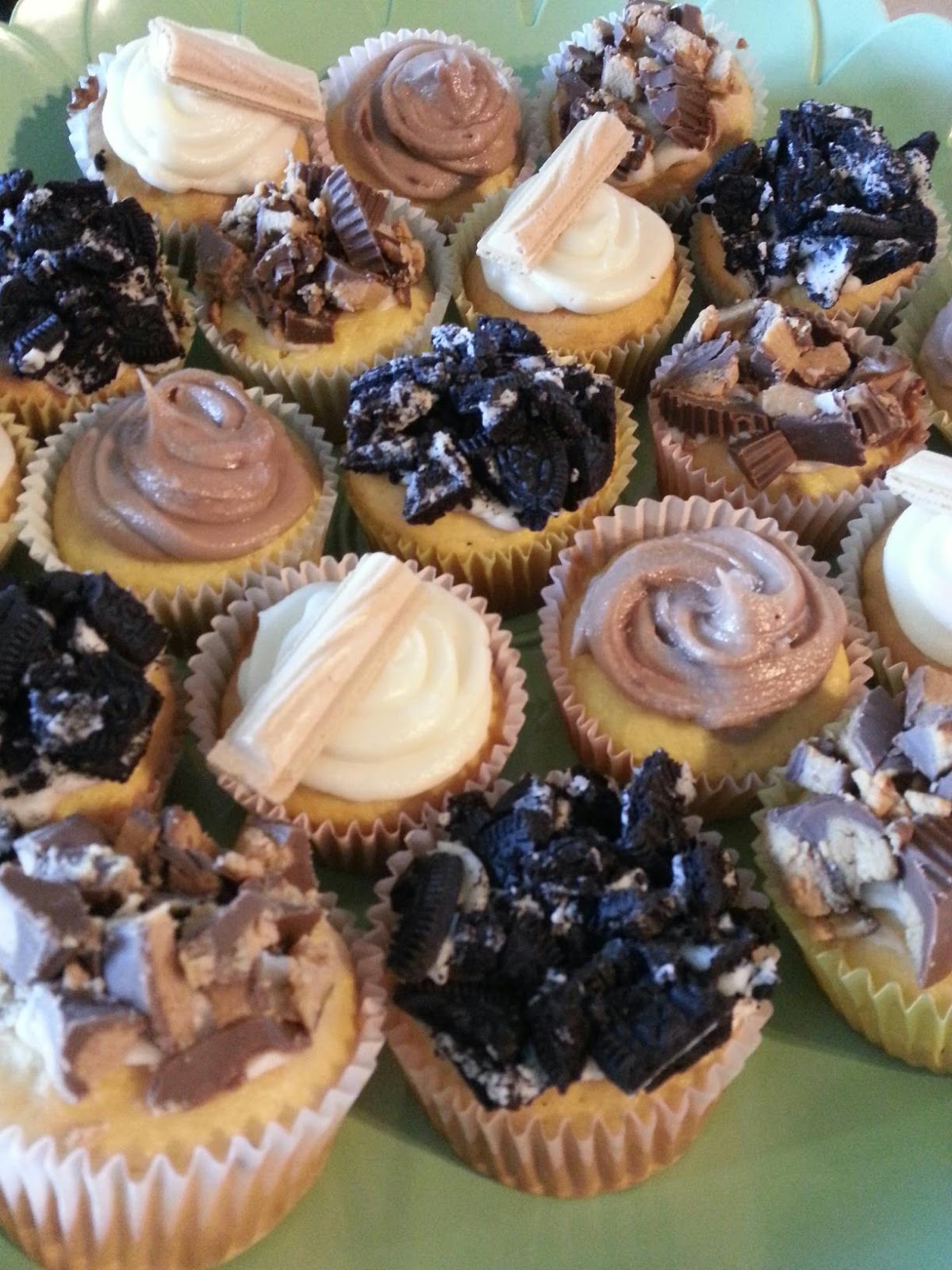 Home Kine Grindz Cupcakes Galore!