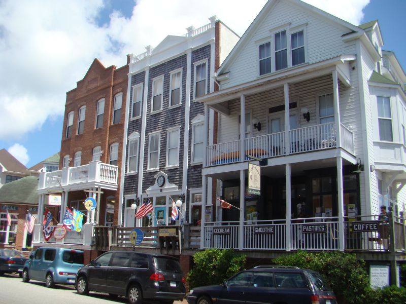 The Trawler Beach House Manteo, North Carolina