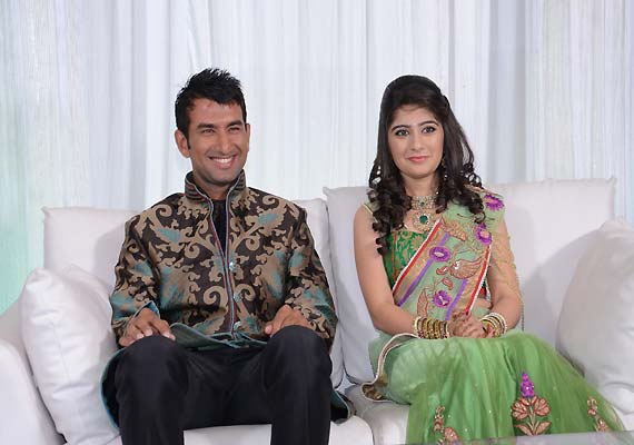 Cheteshwar-Pujara-and-his-Wife.jpg