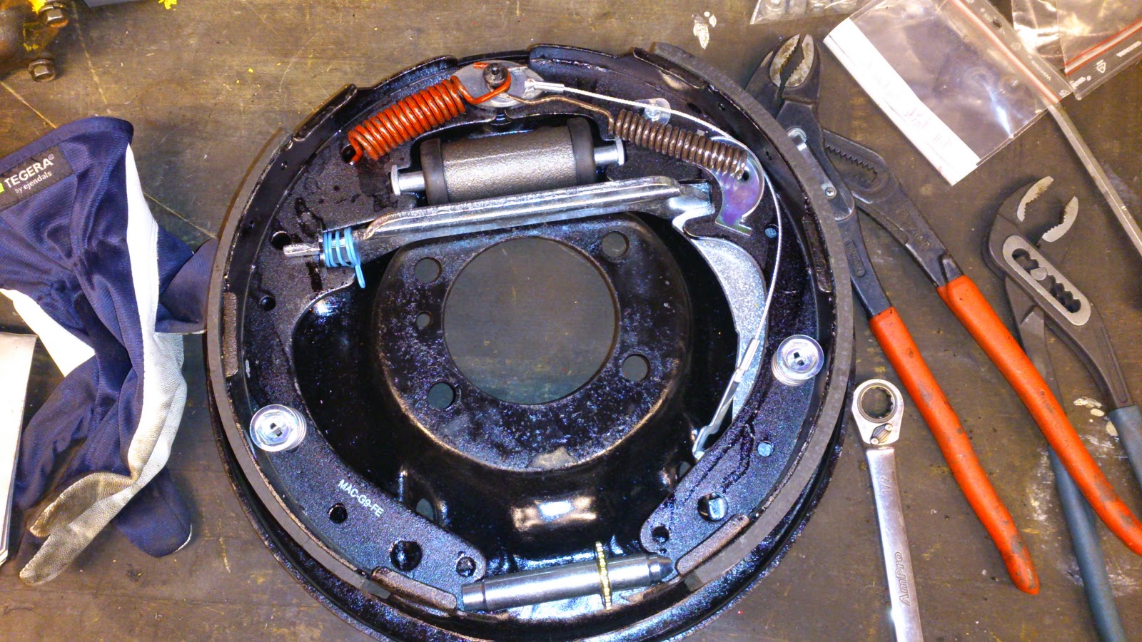 DinnerHill New rear drum brakes