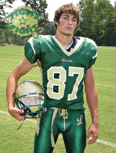 Muscle Jocks: Football Jock