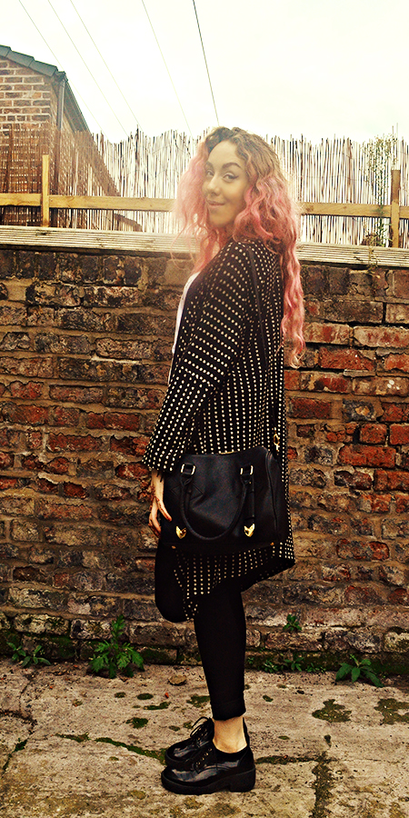 Stephi LaReine// UK Fashion, Lifestyle & Beauty Blogger, From A Confined Space Kimono Jacket, Autum/Winter 2014, Oversize Kimono Jacket// From A Confined Space* T-shirt// Sumayah Deria* Ripped Skinny Jeans// Quiz* Patent Brogues// Asos Bowler Bag// Primark