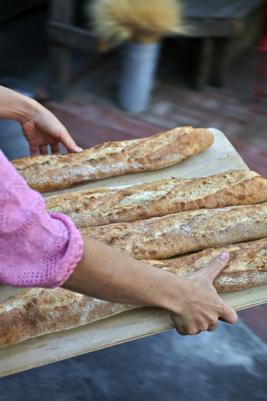 Parkside Bakery in Stinson Beach photo by Julia Spiess