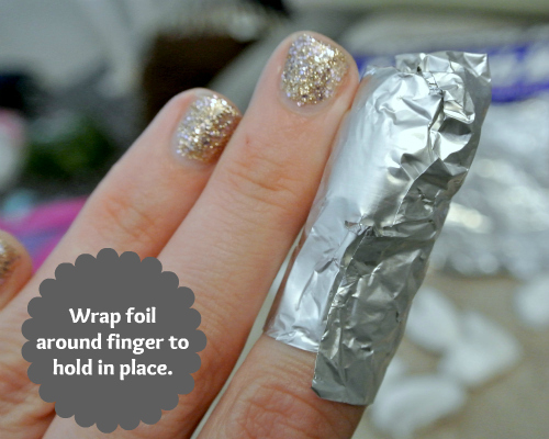 Tutorial: How to Remove Glitter Nail Polish