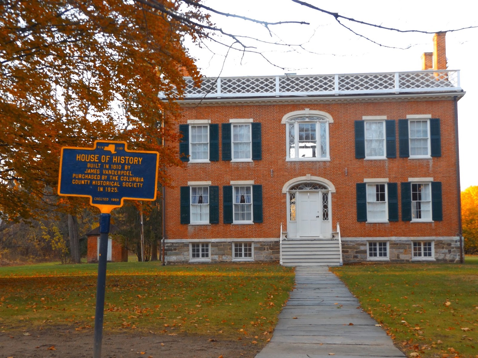 Walking Man 24 7 Kinderhook/ Lindenwald