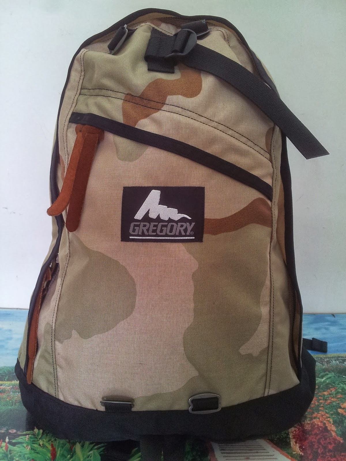 c a p t a i n s t o r e VINTAGE GREGORY SLING BAG FOR SALE (SOLD)