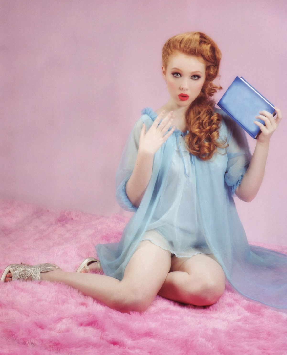 http://3.bp.blogspot.com/-od-rgKJT0Uw/UlFmEu1I59I/AAAAAAAALsc/GKHkwngTPcQ/s1485/Molly+Quinn+photo-019.jpg