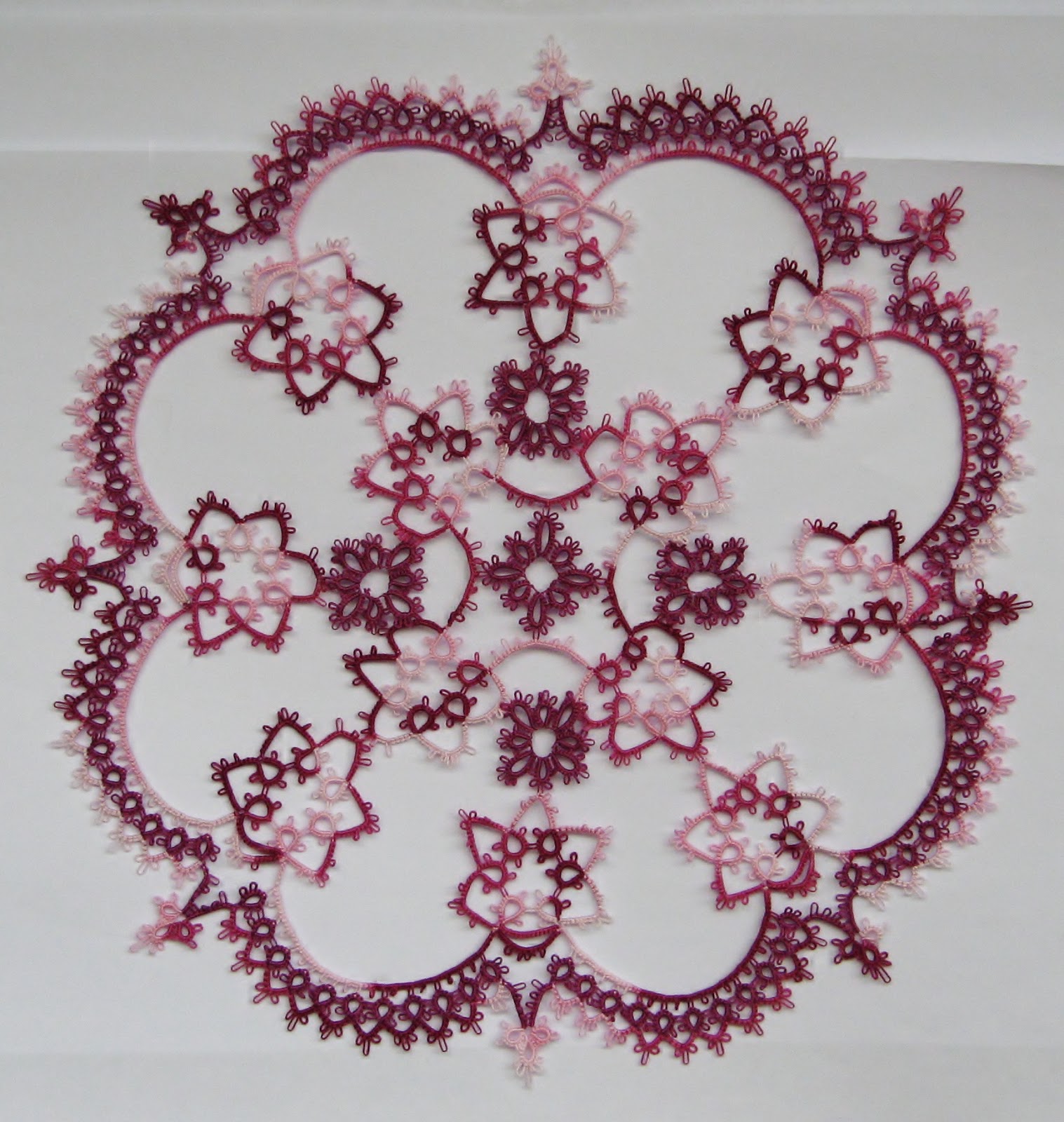 UMI & TSURU Pinwheel Tatted Doily