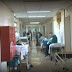 Τριτοκοσμικές καταστάσεις στα νοσοκομεία, με ράντζα και ουρές