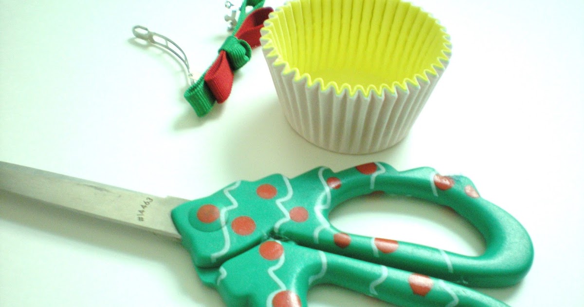 Sensationally Sarah Cupcake Liner Hair Clip