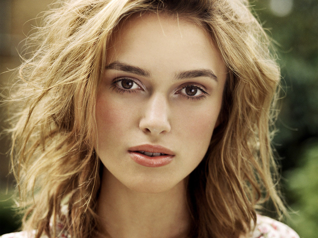 http://3.bp.blogspot.com/-okg_tleA0zg/UKz9gLQ6ozI/AAAAAAAADeE/kT_dpZ40NVY/s1600/Natalie+Portman,+Keira+Knightley.jpg