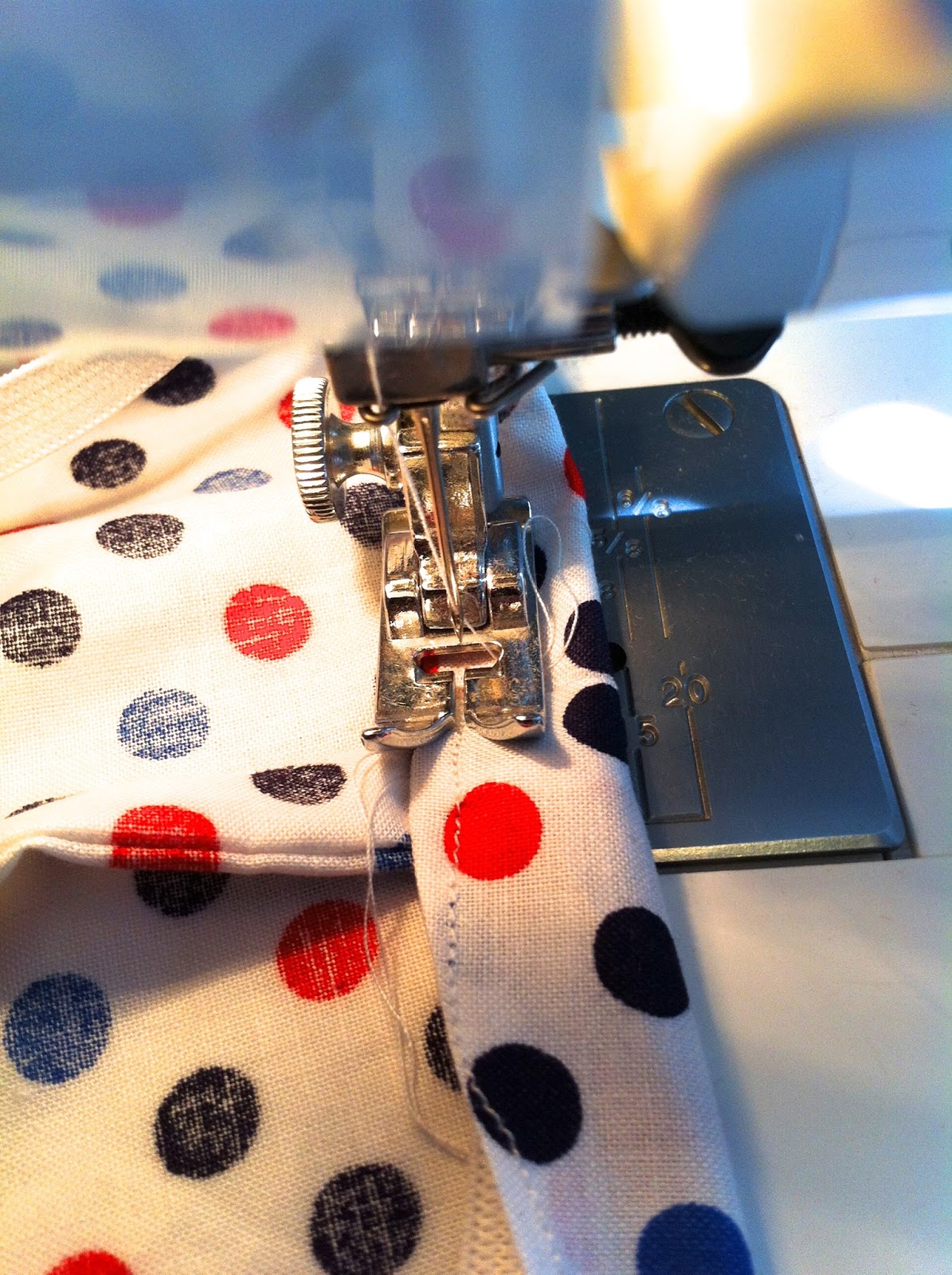 Marianne's DIY DIY Crib / Toddler Bed Sheets