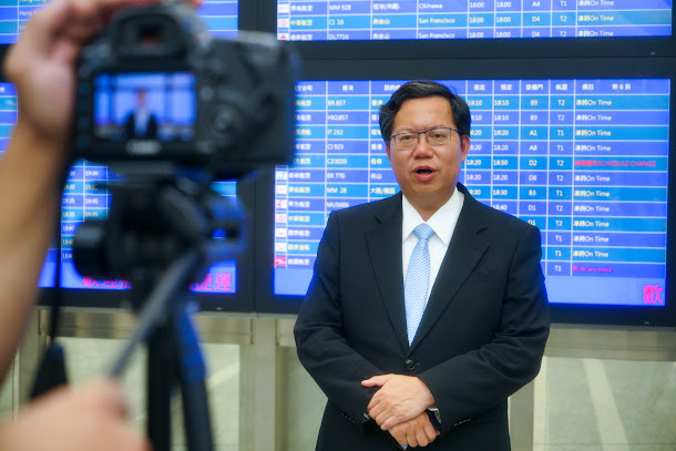 桃園市長鄭文燦,各家民調數據,支持度和滿意度逐年看漲,從上任之初不到四成,到目前約接近七成,攀升幅度驚人;他到底是怎麼辦到的?! 桃園市長鄭文燦,各家民調數據,支持度和滿意度逐年看漲,從上任之初不到四成,到目前約接近七成,攀升幅度驚人;他到底是怎麼辦到的?!