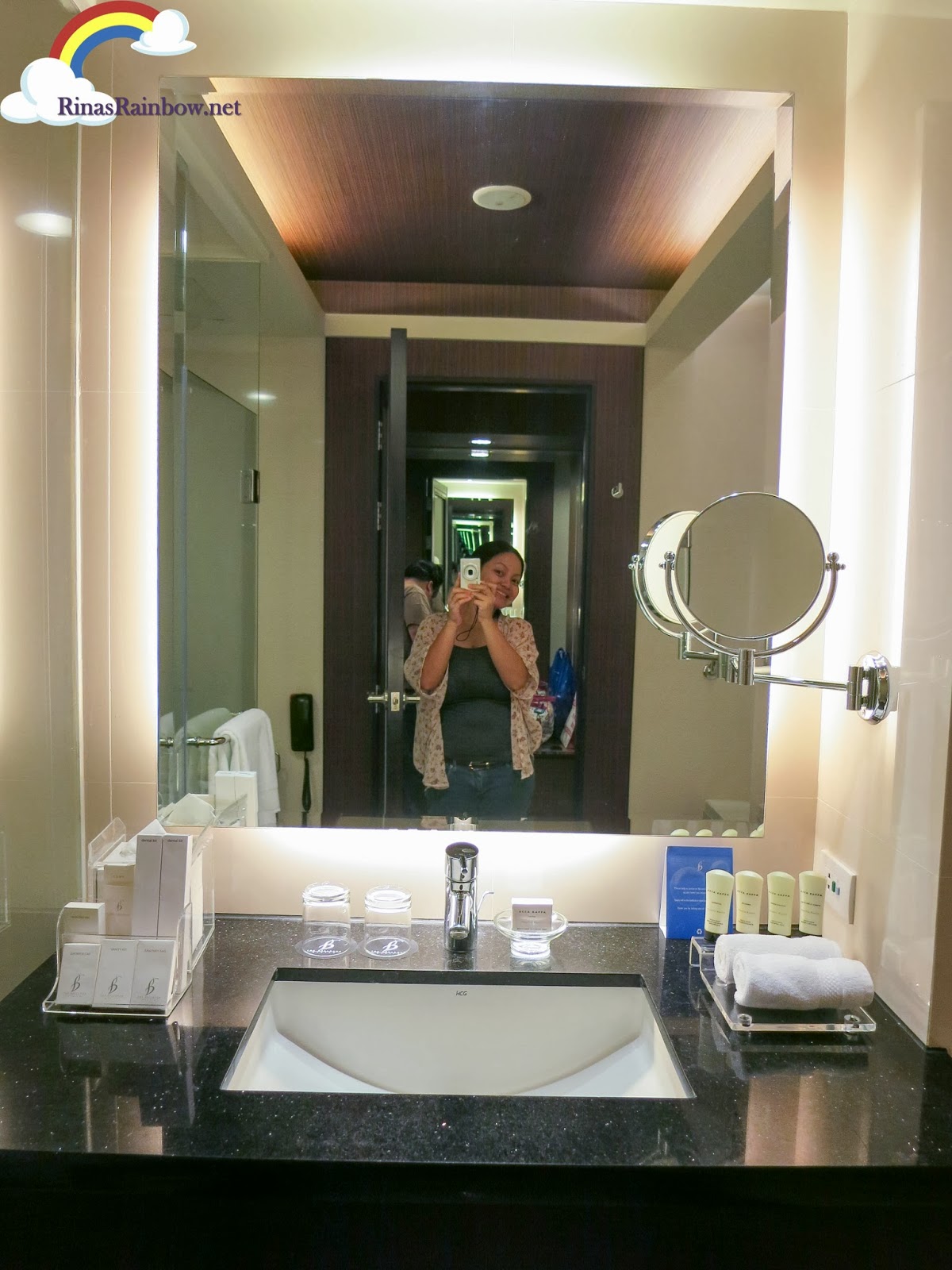 bathroom bellevue hotel manila review