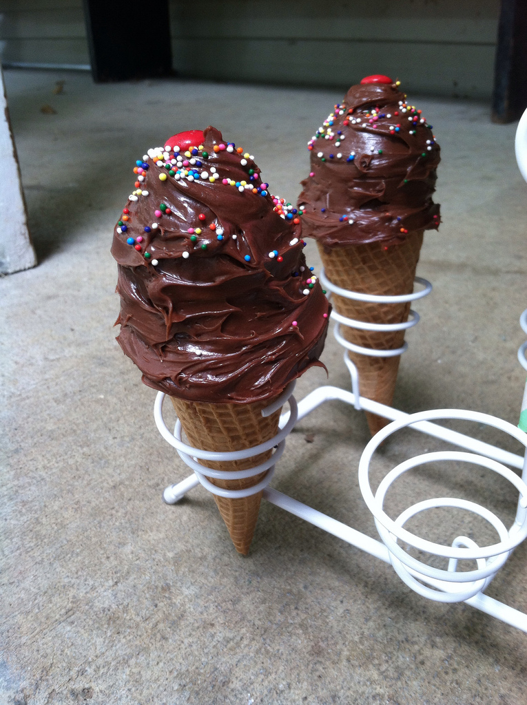 The Fantastic Five Cupcakes in the Park Chocolate Ice Cream Cone Cakes