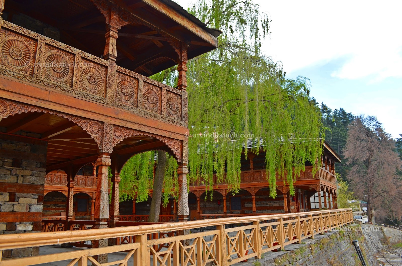 HD Pic of Beautiful and Historical Naggar Castle Front View (Himachal
