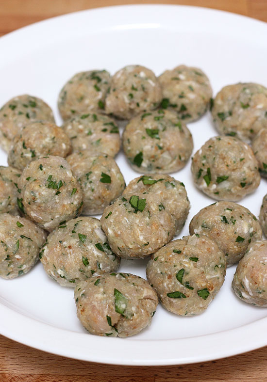 Escarole Soup with Turkey Meatballs (Italian Wedding Soup) Skinnytaste