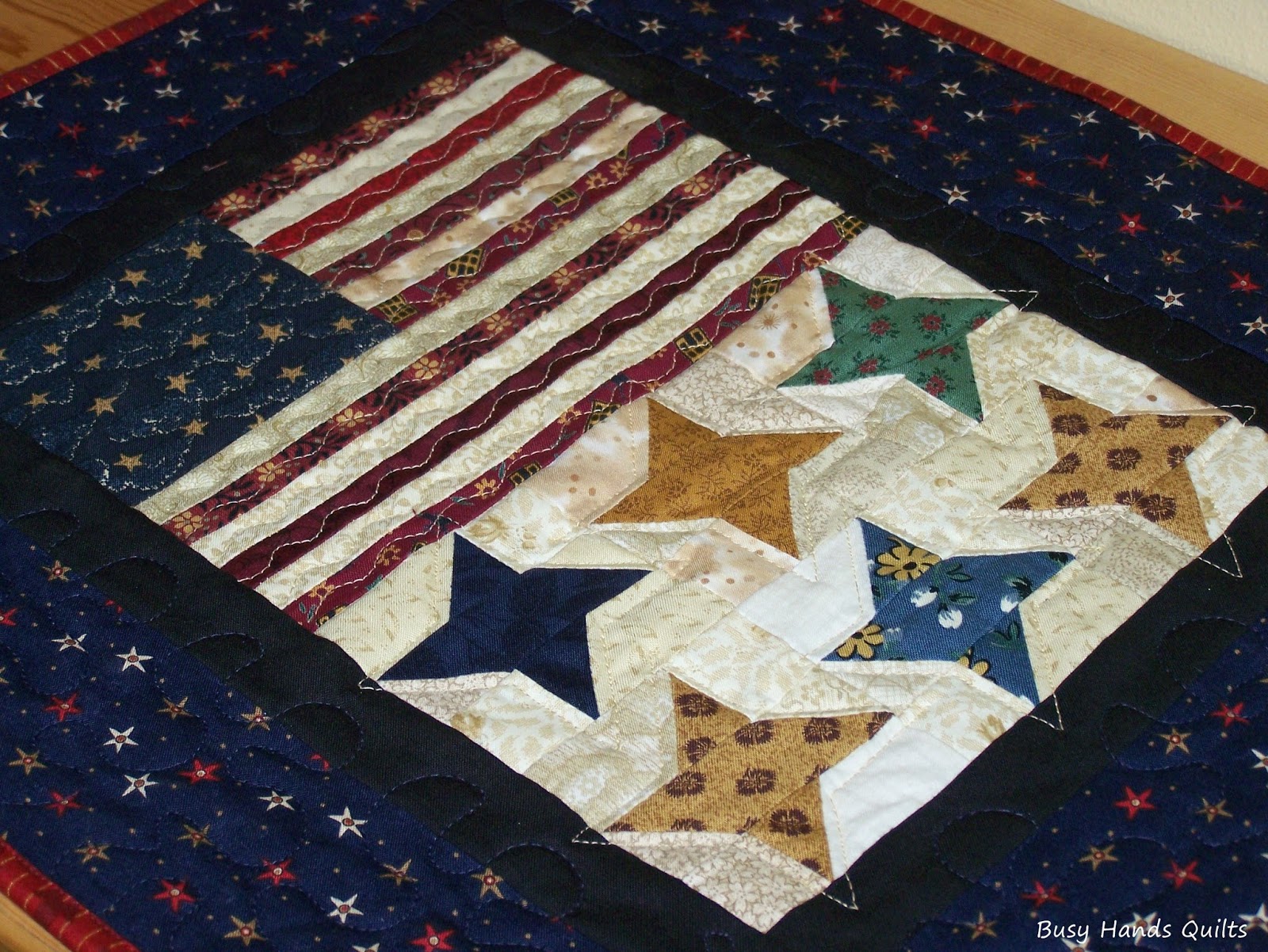 Busy Hands Quilts American Flag Wall Hanging in Thimbleberries