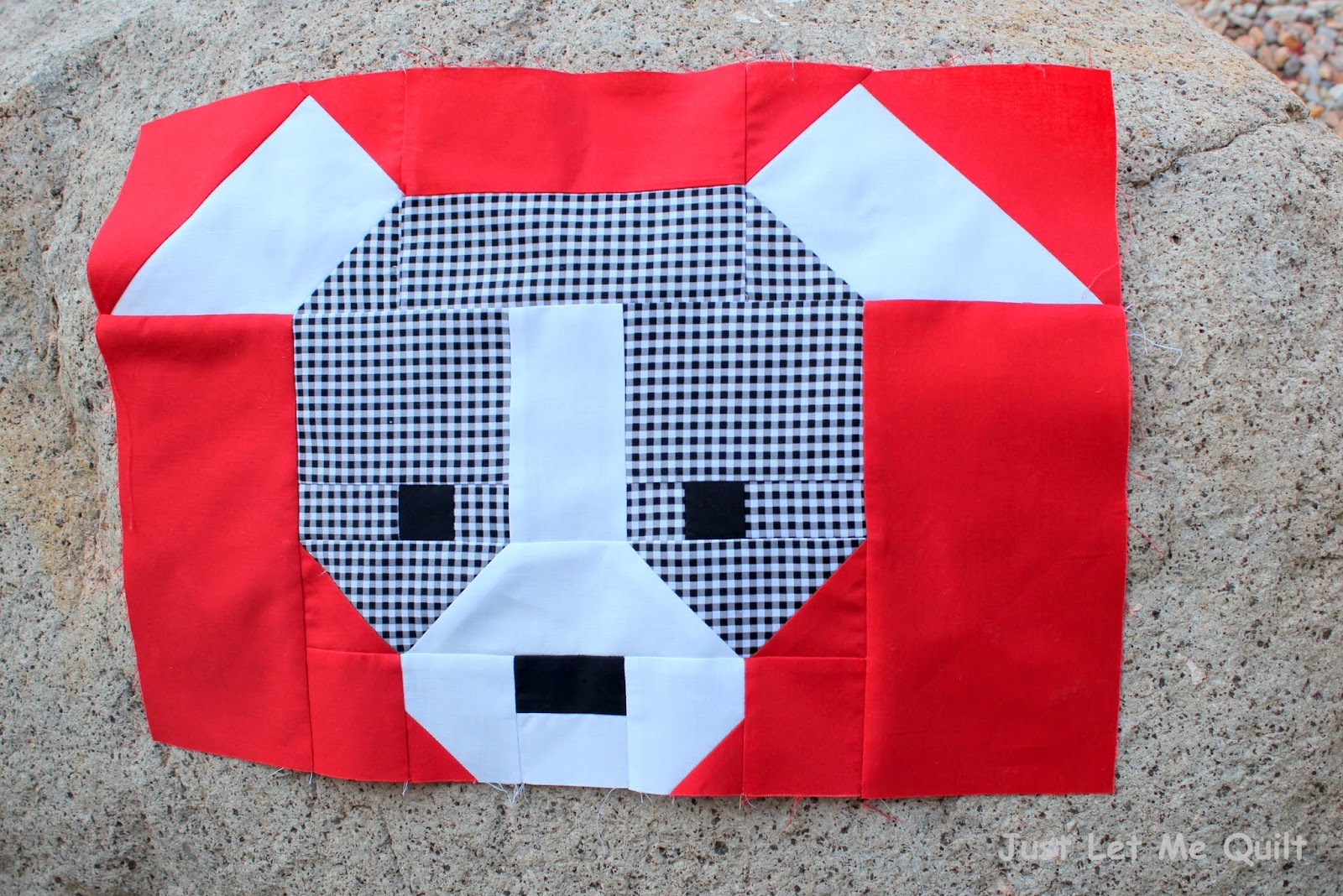 Just Let Me Quilt This Really Is Dog Gone Cute