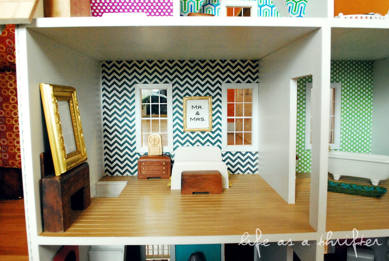 Life as a Thrifter Dollhouse Details Master Bedroom & Bath