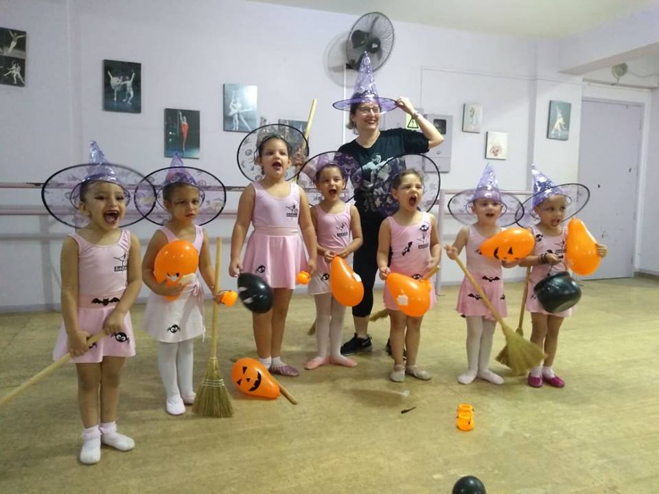 AULA TEMÁTICA HALLOWEN -BABY CLASS MANHÃ