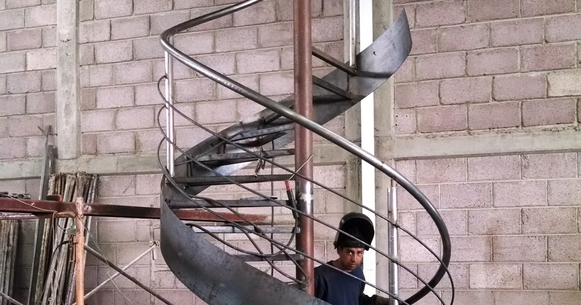 Tauro estructuras metalicas.: ESCALERA DE CARACOL INTERIOR