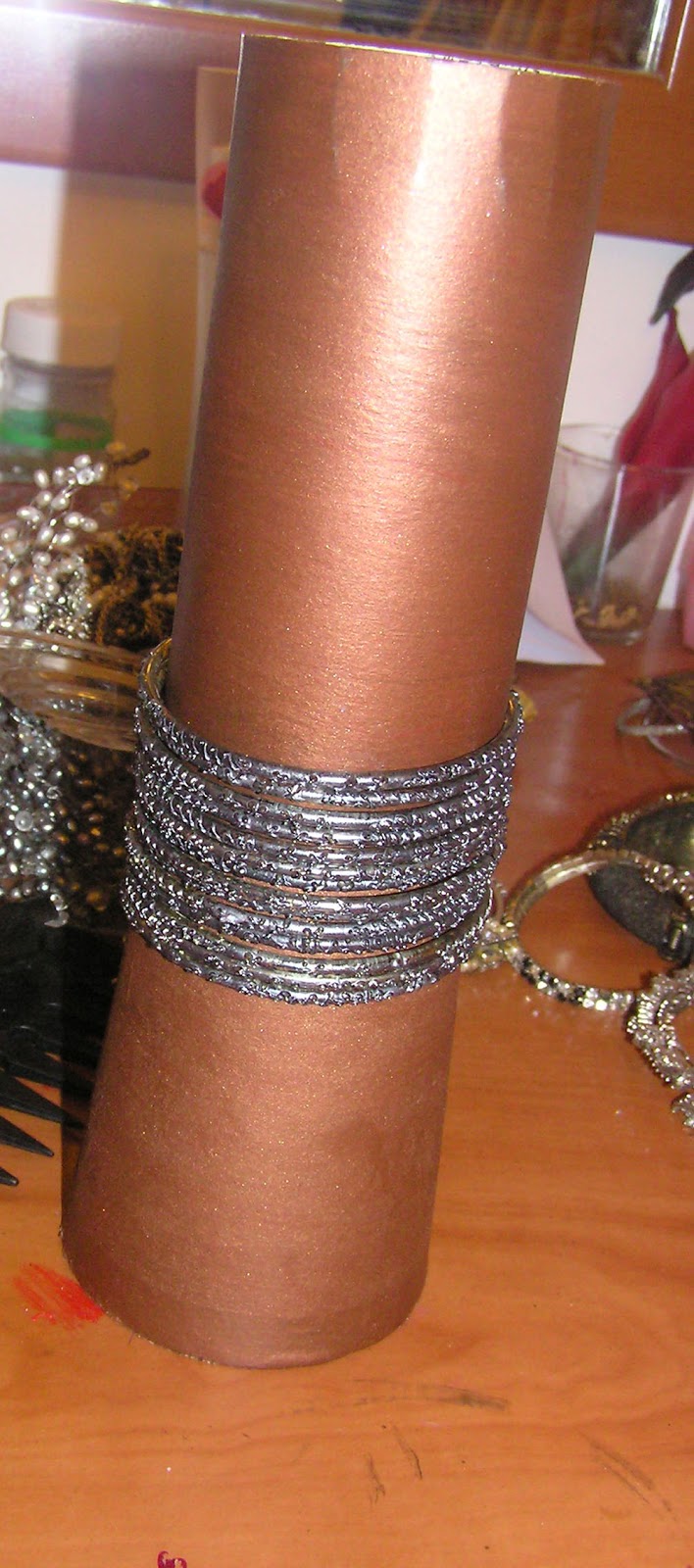 DIYArm Candy Holder ASQgenerates Style