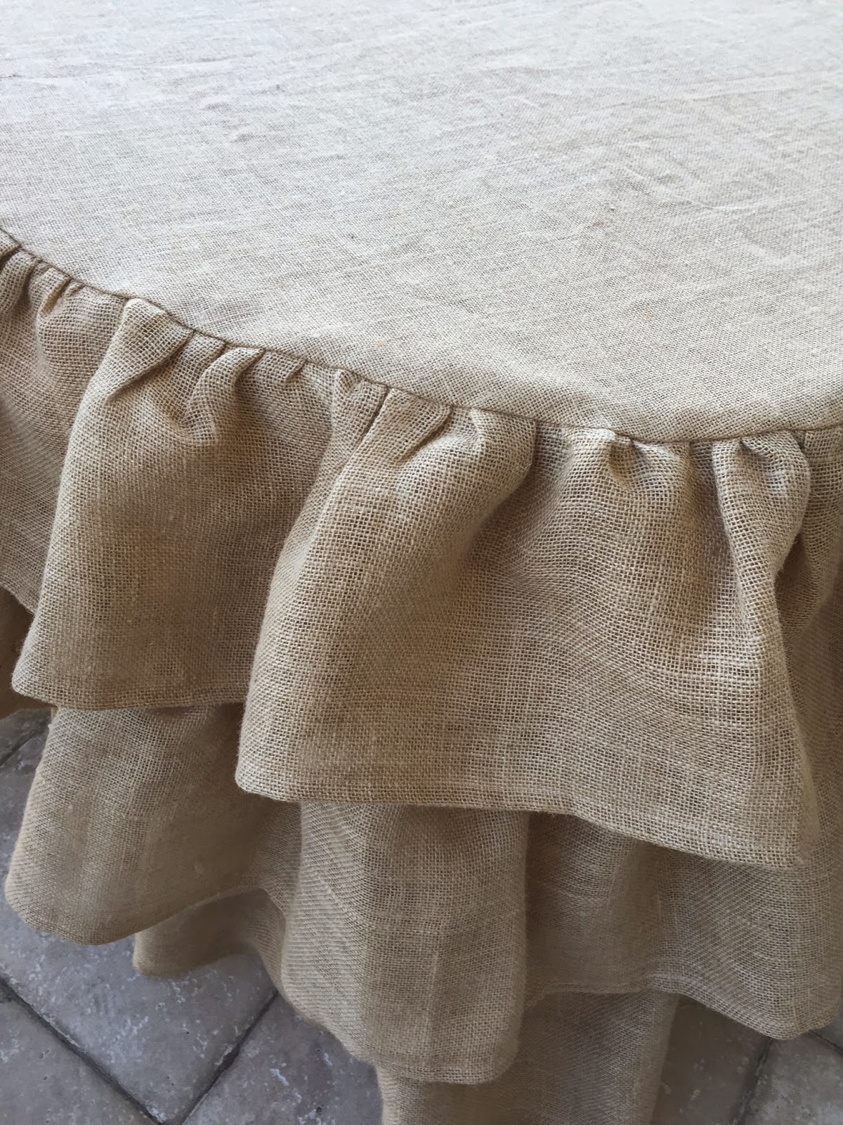 Ruffled Round Burlap Tablecloth Tutorial Purple Chocolat Home