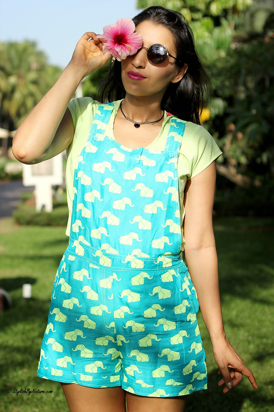 Dungarees Dont Be Scared, Heres How You Can wear this Trend Stylish