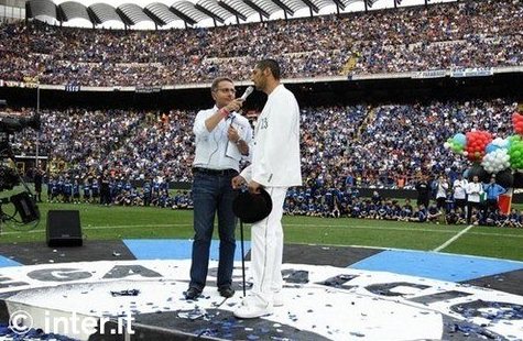 materazzi-smoking-bianco-inter.jpg