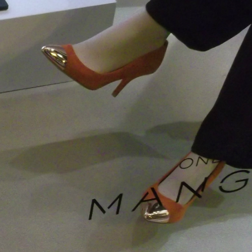 Mango női cipő - aranyorrú magassarkú cipő Mango női cipő - aranyorrú magassarkú cipő