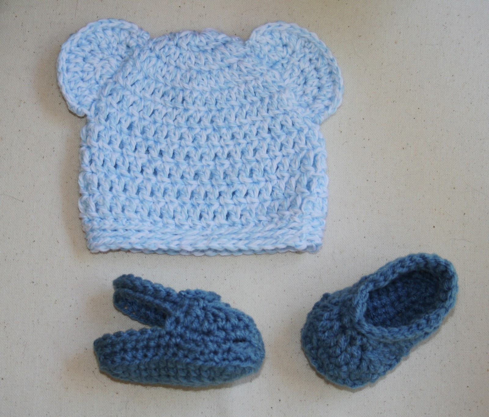 Tampa Bay Crochet: Crochet Baby Bear Hat & Crocs Sandals ...
