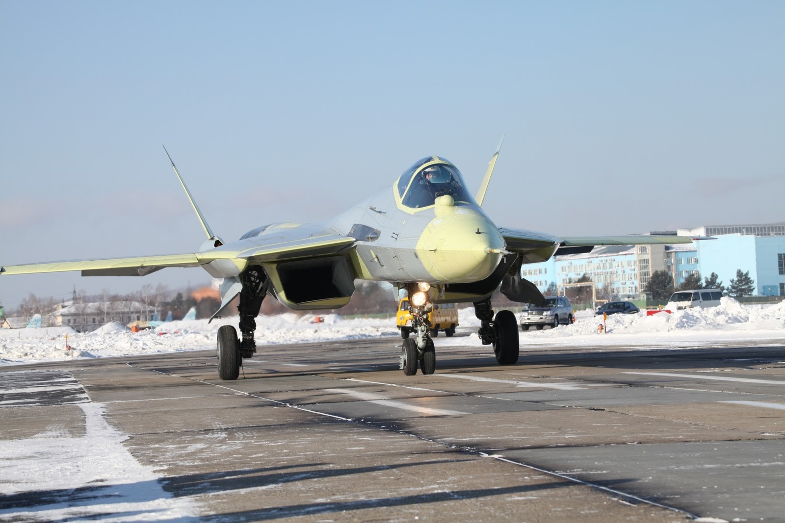 http://3.bp.blogspot.com/-ouJ-8jL2IfA/TvsbUBl7ElI/AAAAAAAAHN0/Ak1jpSvCze4/s1600/sukhoi_pak_fa.jpg