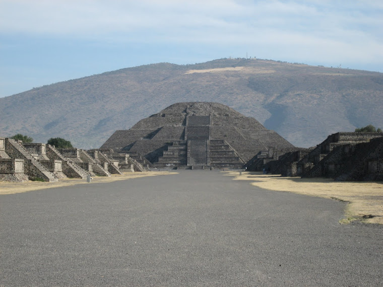 36. Moon Temple - Teotihuacan ; Mexico