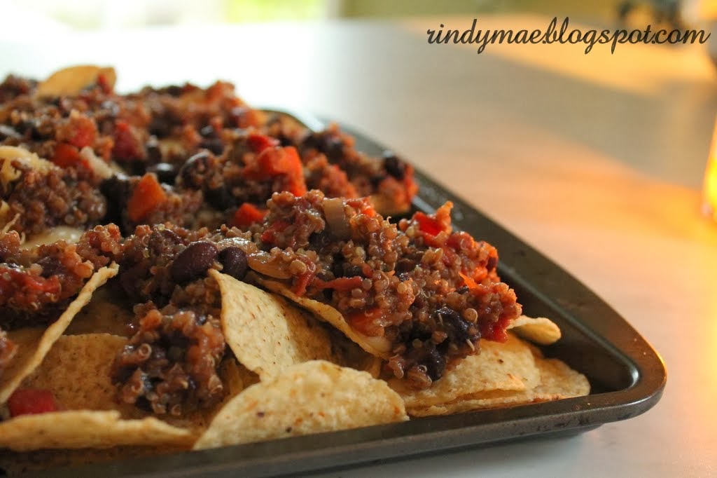 Rindy Mae Black Bean & Quinoa Chili Nachos