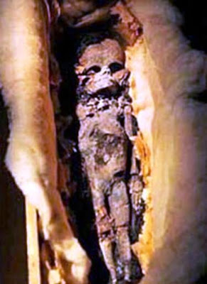 ΕΞΩΓΗΙΝΟΙ ΣΤΗΝ ΑΡΧΑΙΑ ΑΙΓΥΠΤΟ Mummy+alien+egypte_3