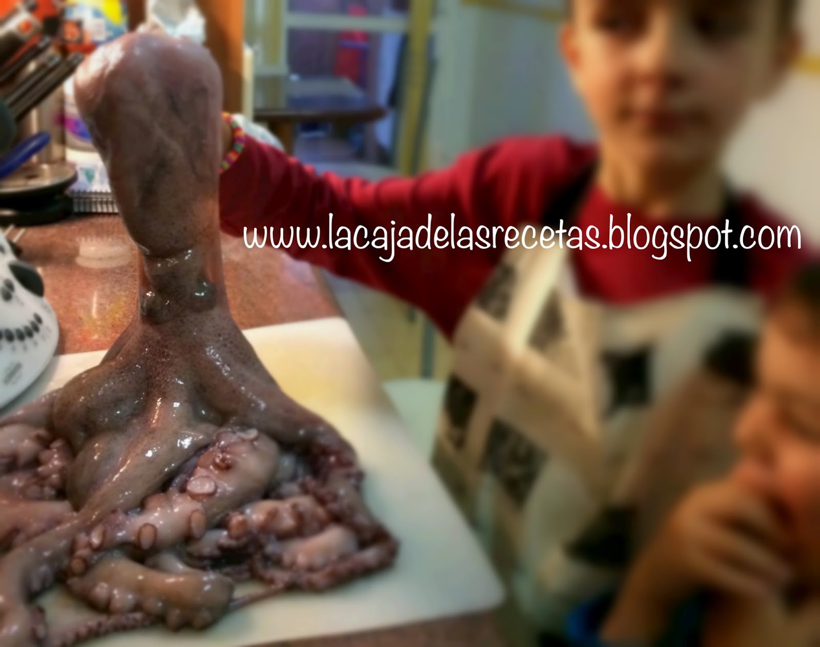 cocinar pulpo sin agua la caja de recetas pulpo a la gallega cocinar pulpo sin agua la caja de recetas pulpo a la gallega