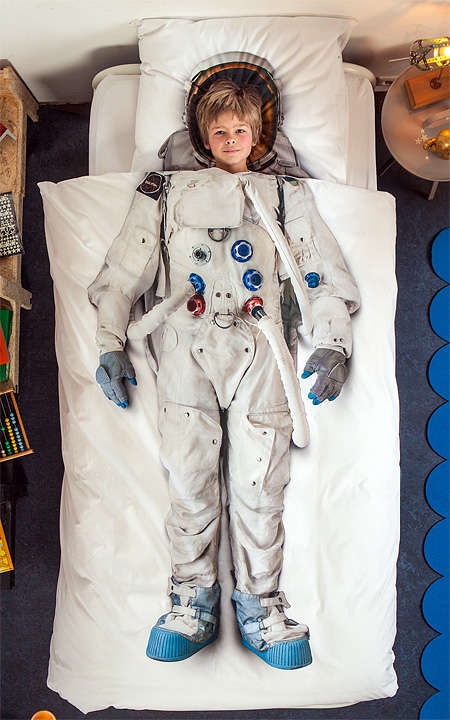 Astronaut Bed make you dream flying to space Astronaut Bed make you dream flying to space