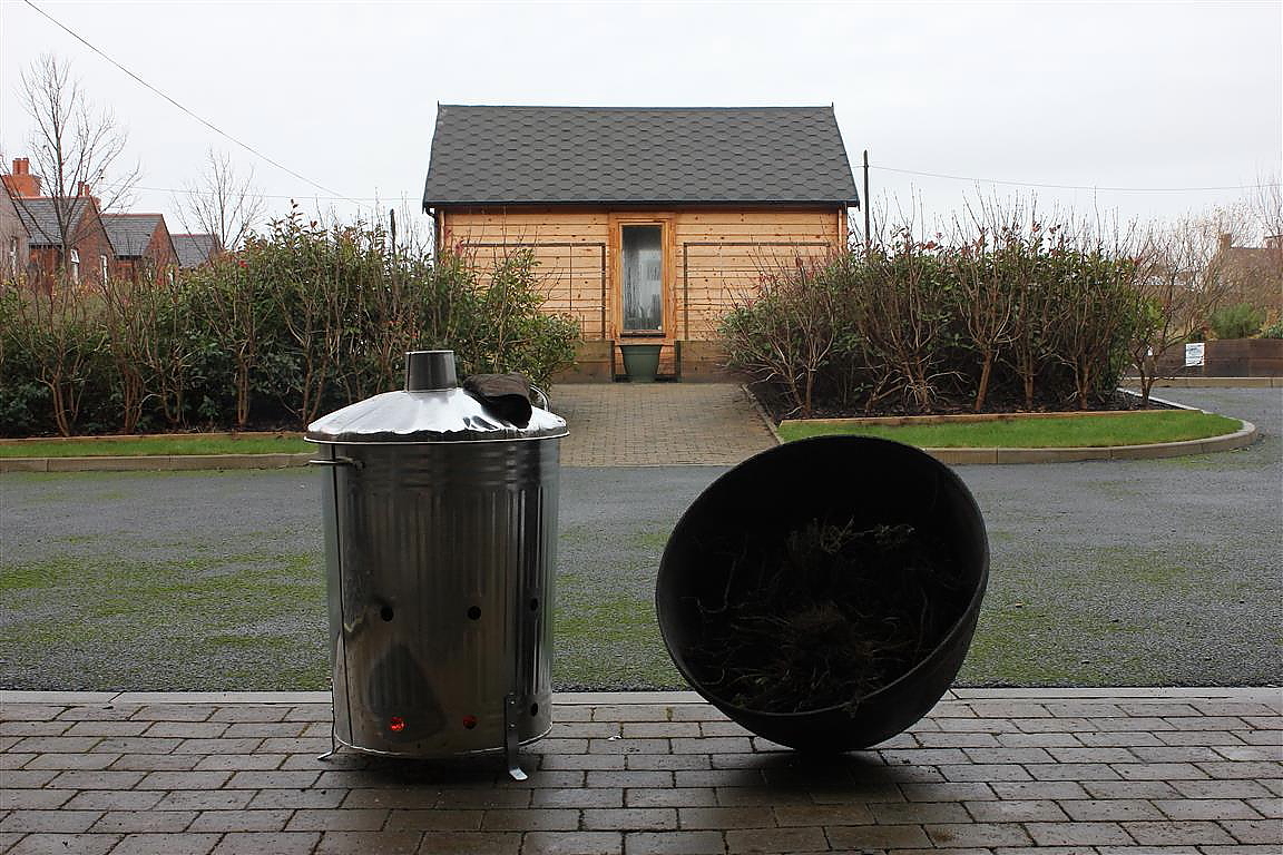 to the Green Heart Den....... Time to try our new incinerator bin