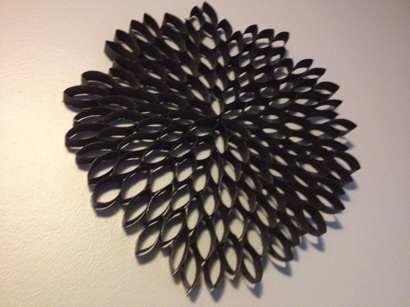 Sweet Home Wisconsin: DIY - Toilet Paper Art