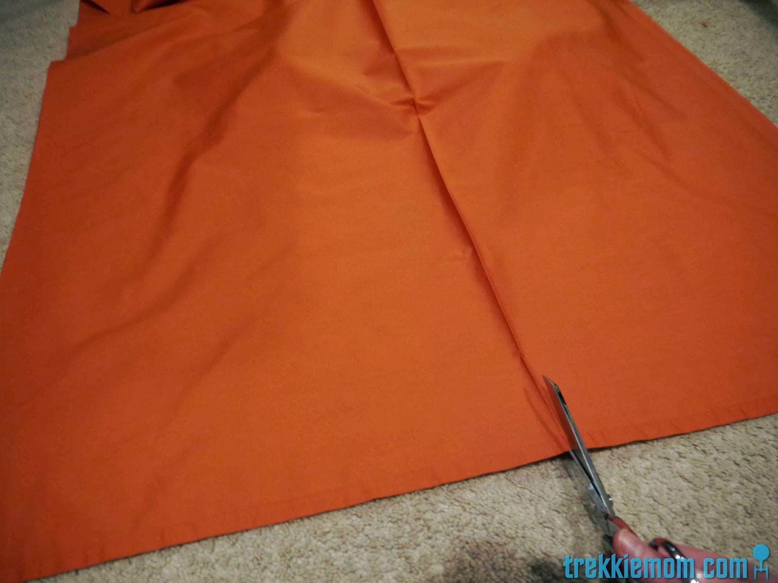 Trekkie Mom Body Pillow Cover Tutorial from a Bed Sheet