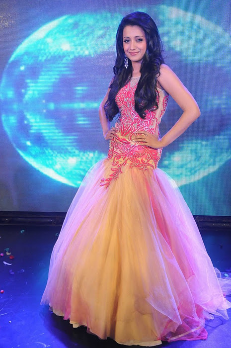 ActressHDWallpapers: Cute Trisha Ramp Walk Photo Gallery In Fancy Dress |  Actress Latest HD Cool Wallpaper