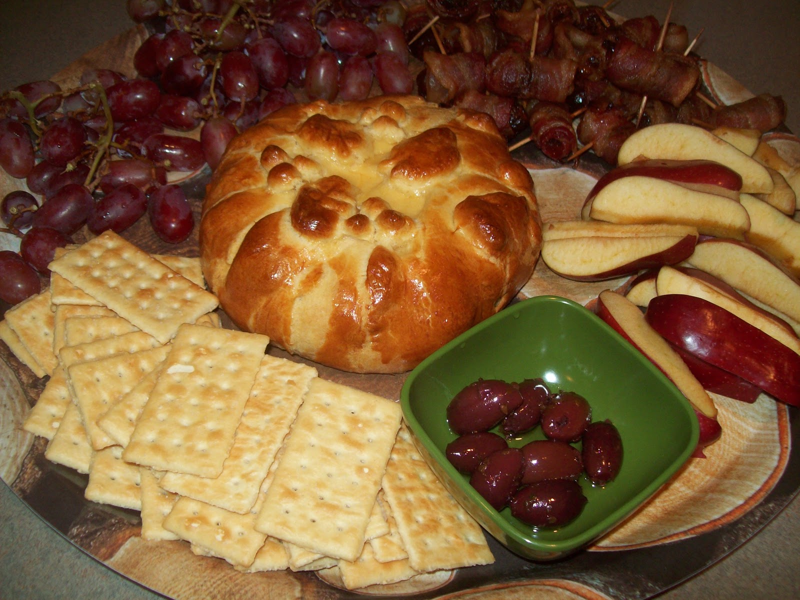 April's Homemaking New Years Eve Layered Nachos and Baked Brie Cheese