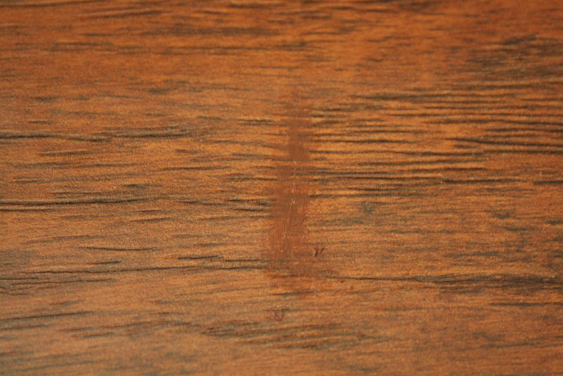 room*6 How to Fix a Scratch in Laminate Flooring