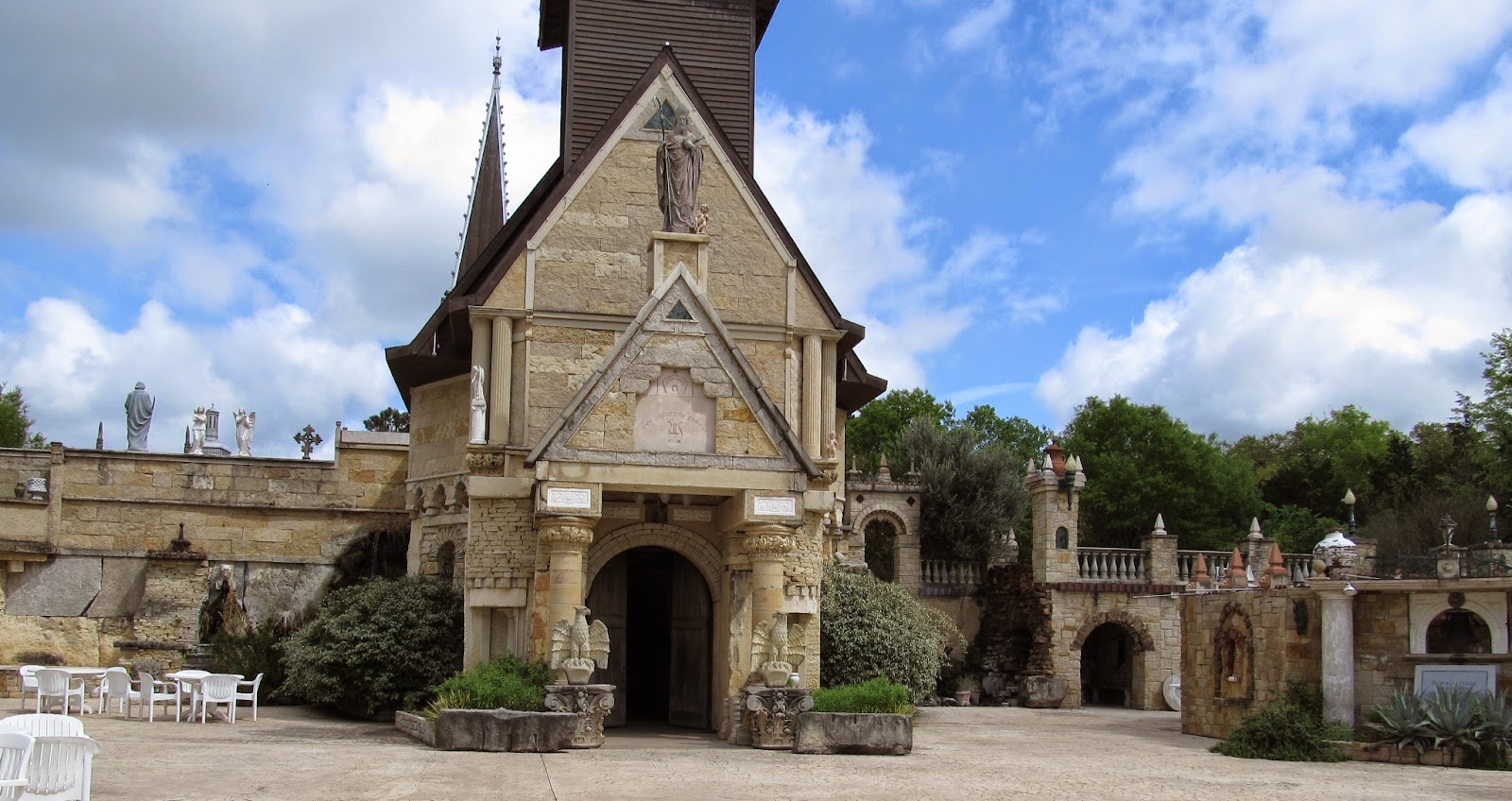 RockOakDeer Festival Hill at Round Top Stone Chapel and Plaza