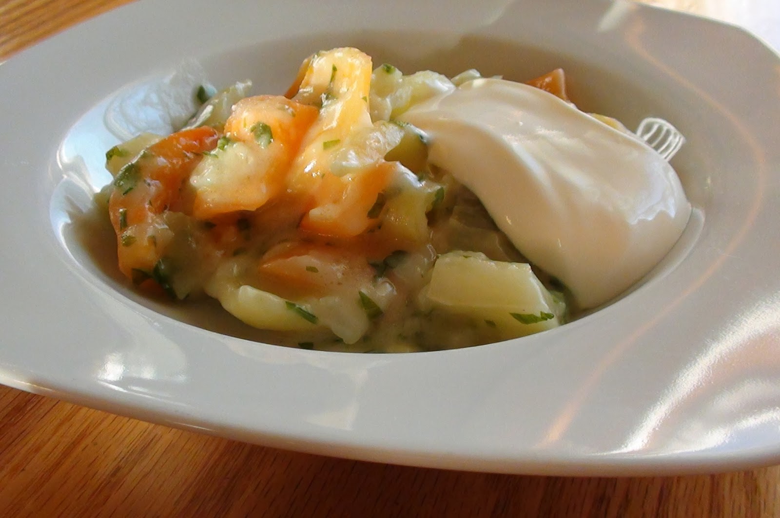 zsuzsa is in the kitchen BELL PEPPER STEW WITH SOUR CREAM TEJFÖLÖS
