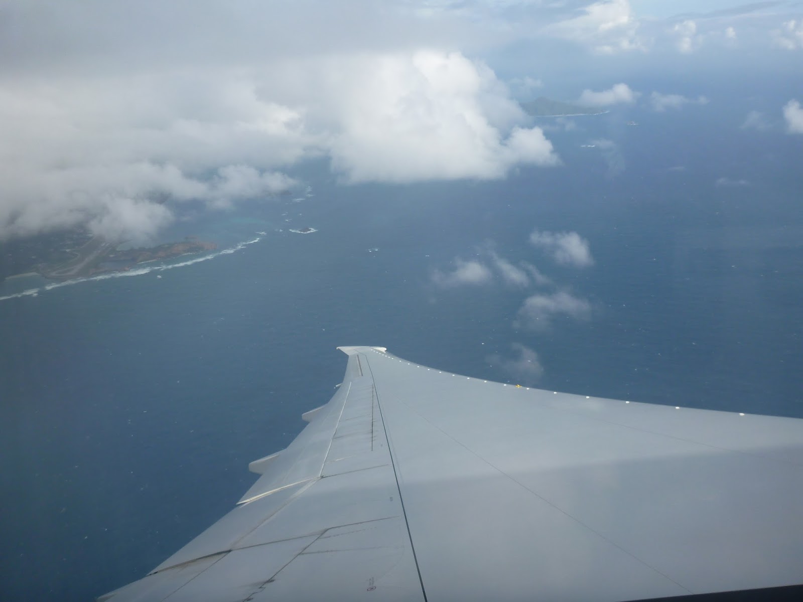 Vue aérienne sur l'aéroport de Mahé