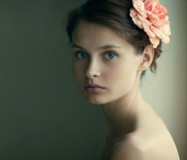 Pretty And Hot Girls To Refresh Your Mood - Have A Fun Here